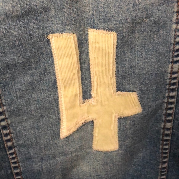 Jean jacket with corduroy patches sewn on - Picture 4 of 5